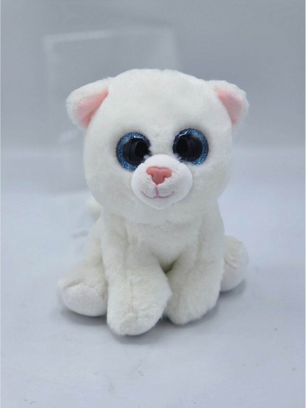 TY Beanie Baby “Pearl” the White Cat Plush - No Hang Tag (7 inch)